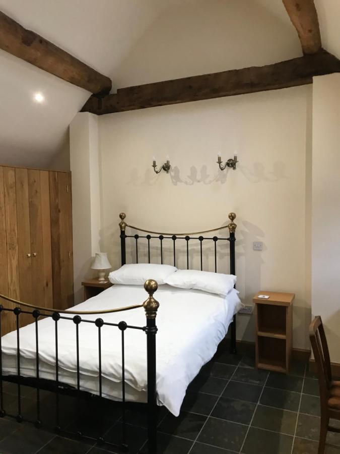 Nuneaton - Cottage - Sleeps 2 - Parking - Garden Exterior foto